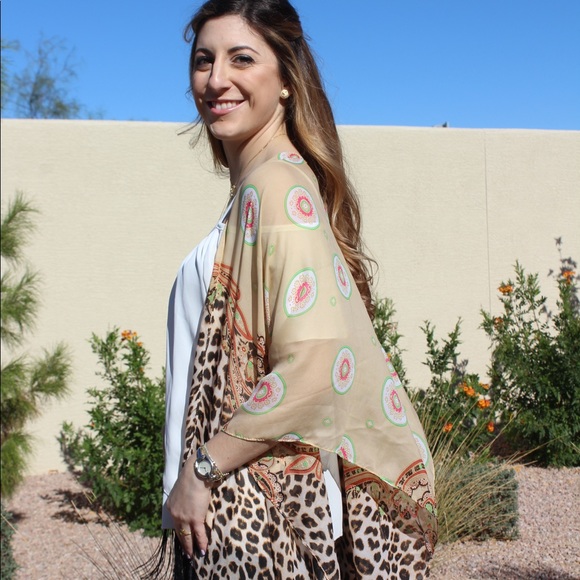 Social Rush Boutique Sweaters - Leopard Fringe Shawl